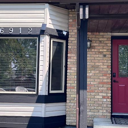 Calgary-Banff House Close Lrt&Dt&Free Parking Daire Dış mekan fotoğraf
